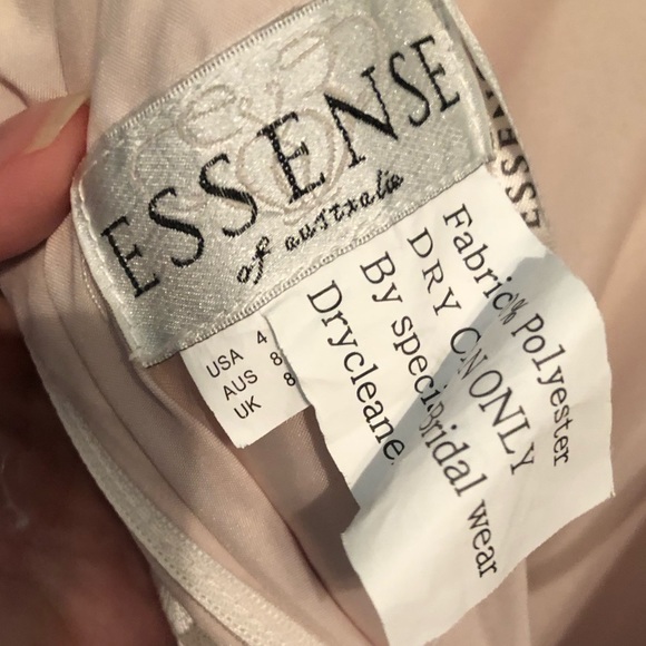 Essense of Australia Wedding Dress - Picture 10 of 10